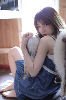 男主从小哄骗女主含H